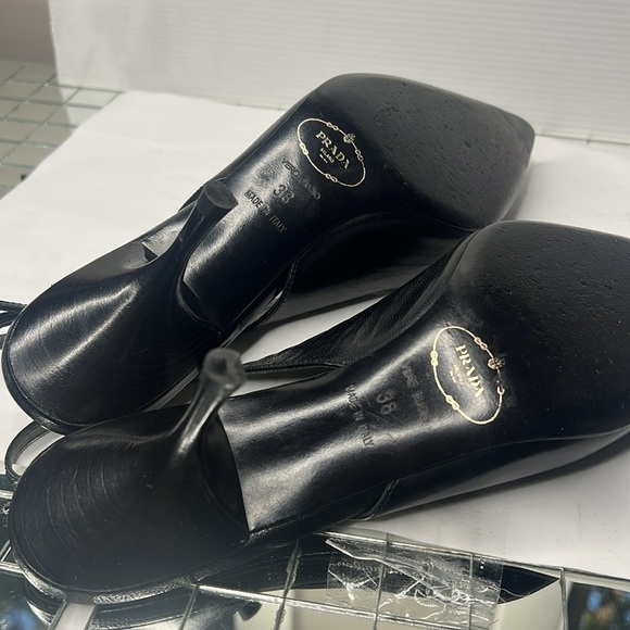 Prada Sz 38 Smooth Black Leather Slingback Slip On Classic Heels - Picture 8 of 11